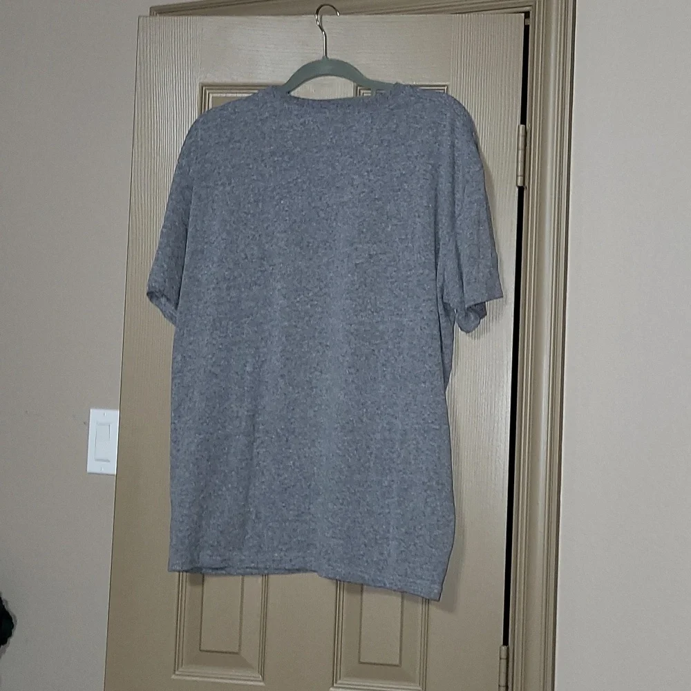 Shirt - Picture 4 of 4